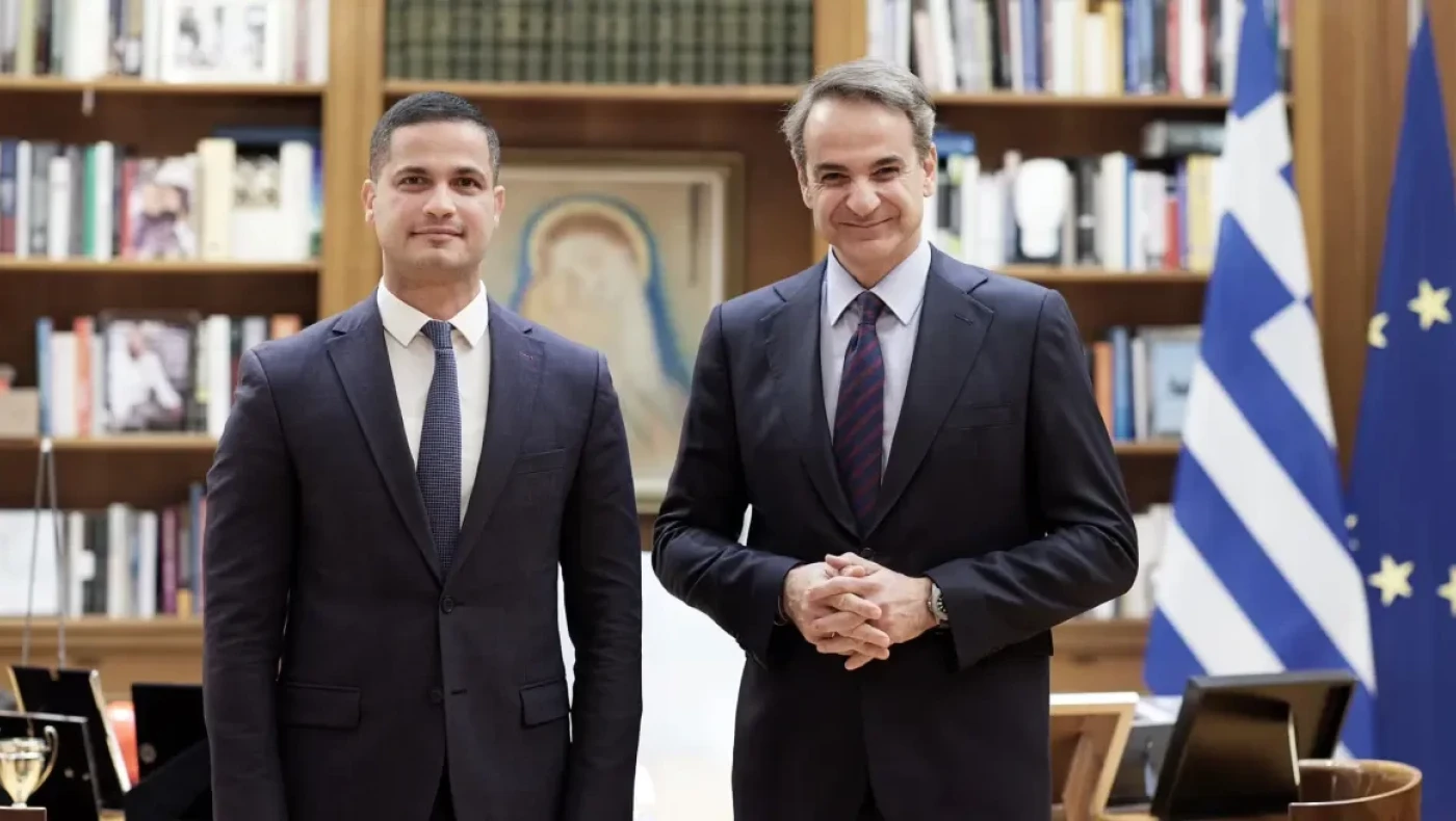 «Μεταγραφή» από το ΚΙΝΑΛ στη Νέα Δημοκρατία: Στο πλευρό του Μητσοτάκη ο Σπύρος Καρανικόλας