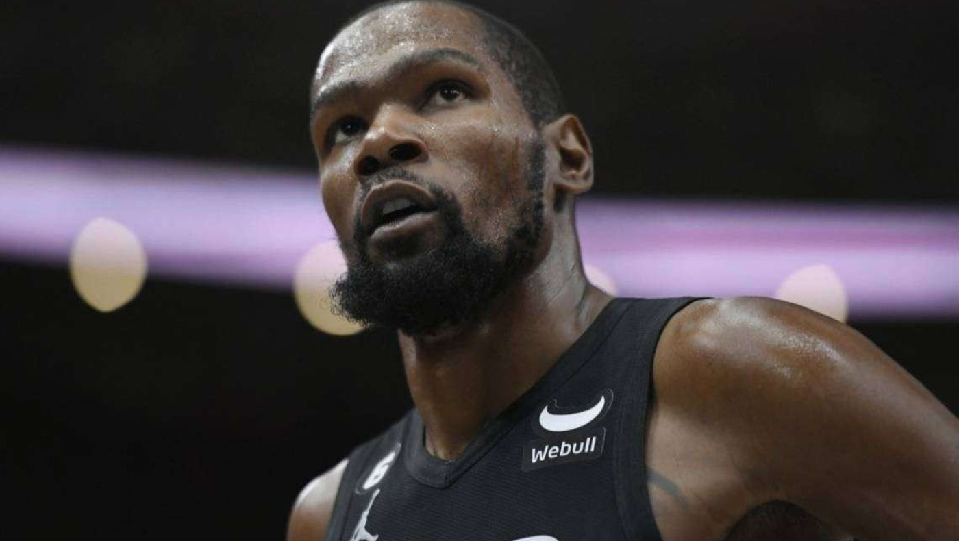 «Βόμβα» Ντουράντ: Πήγε στο Φοίνιξ