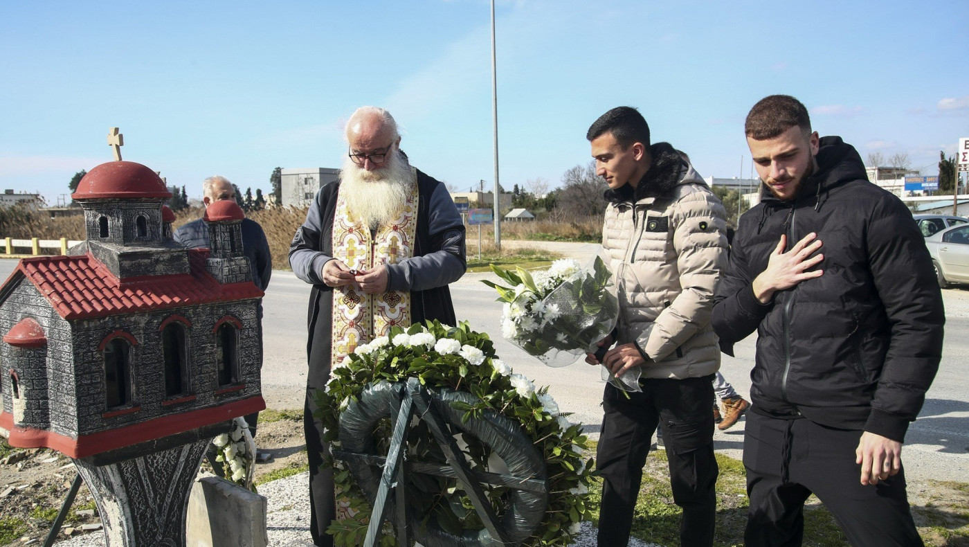 Οι πιστοί στρατιώτες, Λύρατζης και Τσαούσης