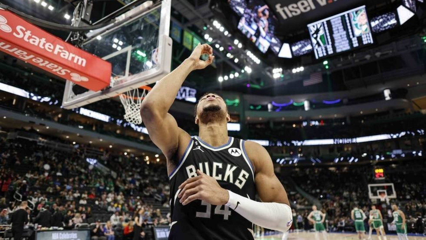 Αντετοκούνμπο: «Ο Λίλαρντ μάς δίνει την ευκαιρία να πάρουμε ένα πρωτάθλημα»