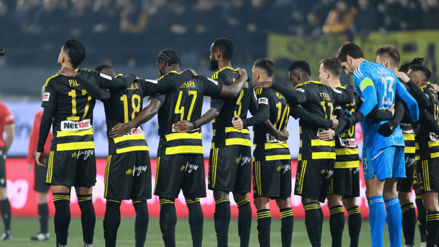 Αν όχι τα «βαριά χαρτιά», τότε ποιοι;