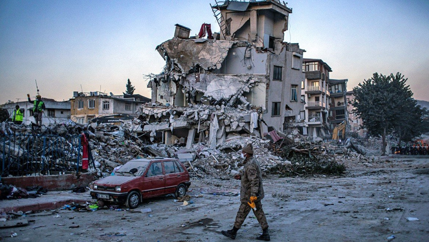 Σεισμός στην Τουρκία: «Ανθρωποκυνηγητό» και στα social media, μετά τους εργολάβους