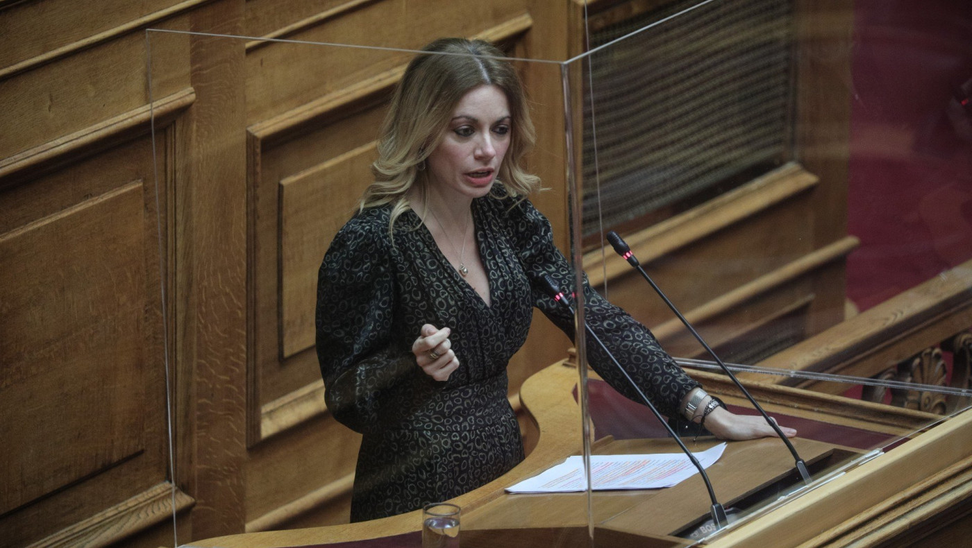 Ανεξαρτητοποιήθηκε και από τον ΣΥΡΙΖΑ η Αγγελική Αδαμοπούλου