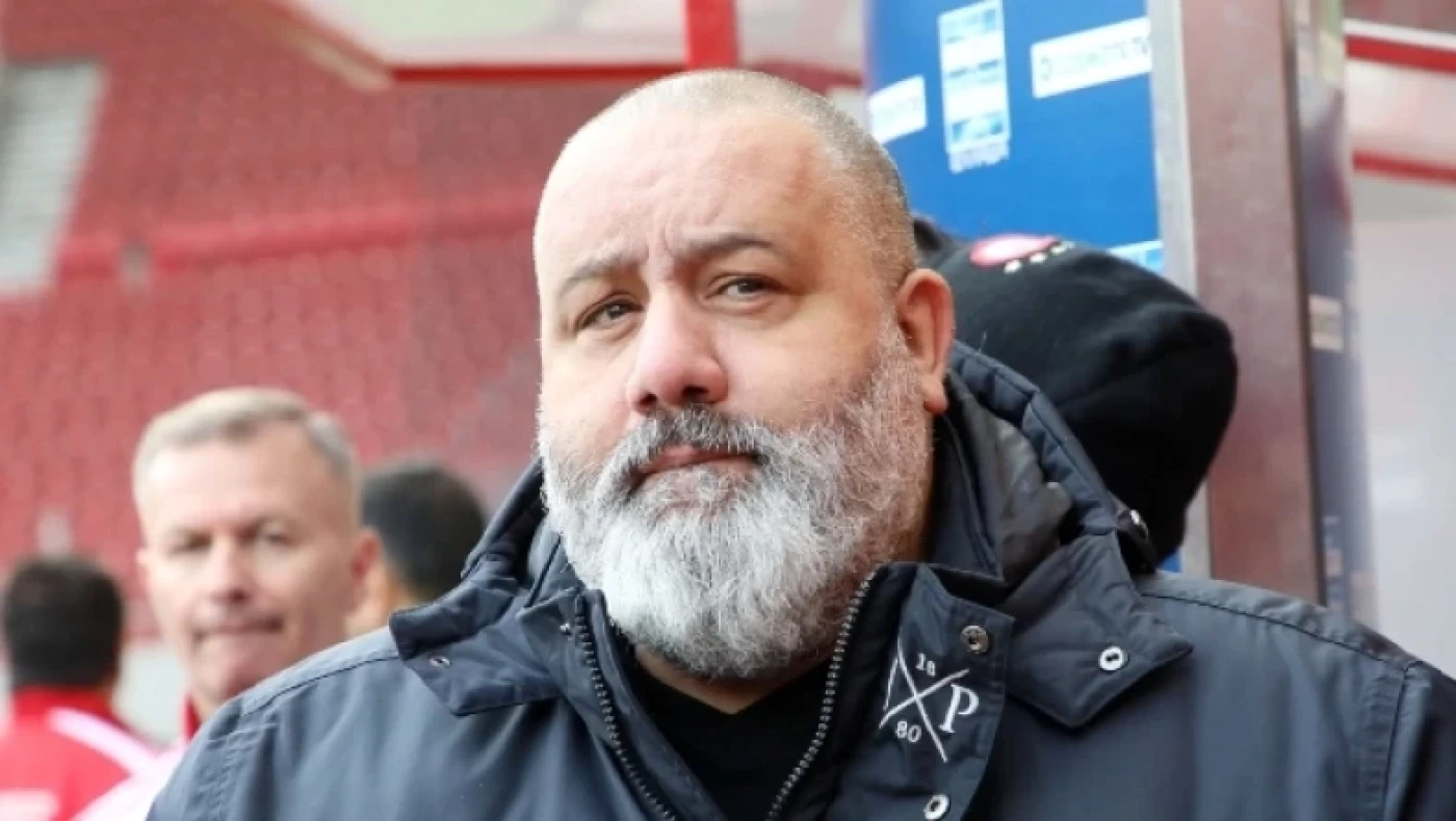 Το ποστ του Καραπαπά για τη διαιτησία του Φωτιά στη Λεωφόρο