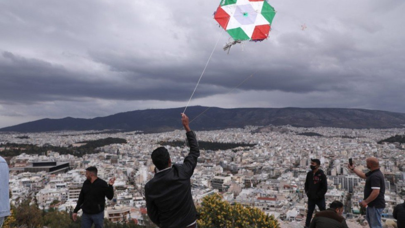 Καιρός: Νεότερα δεδομένα για την Καθαρά Δευτέρα