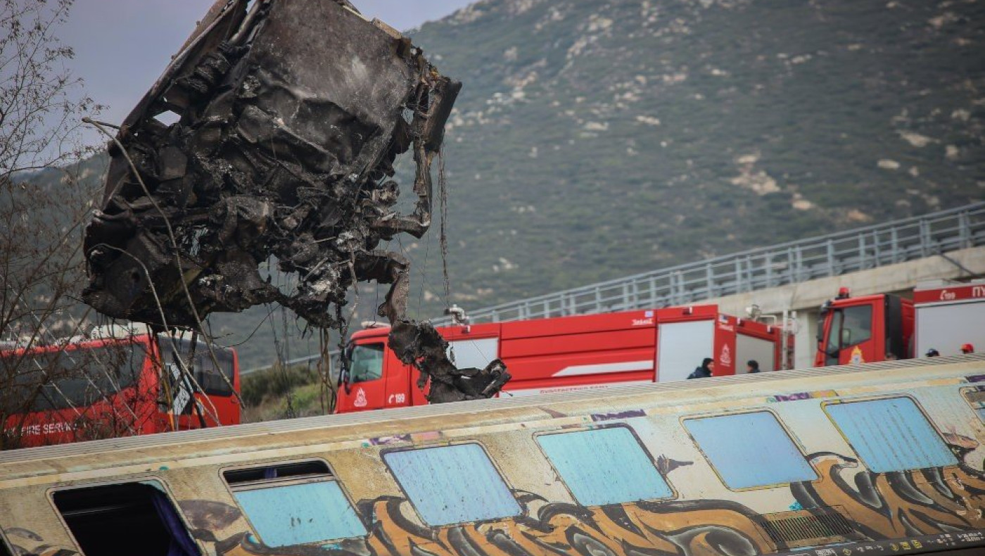 Τέμπη: «Γαλάζιοι» βουλευτές «αδειάζουν» Καραμανλή με δηλώσεις τους