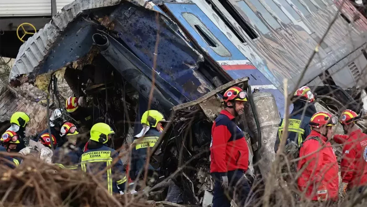 Τραγωδία Τέμπη: Απόφαση είναι να μη δουν οι συγγενείς τους νεκρούς – Ποιος ο λόγος
