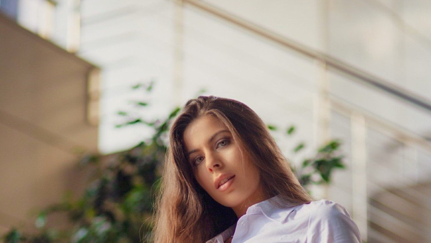 Η δασκάλα αγγλικών που προκαλεί… χάος στην Premier League