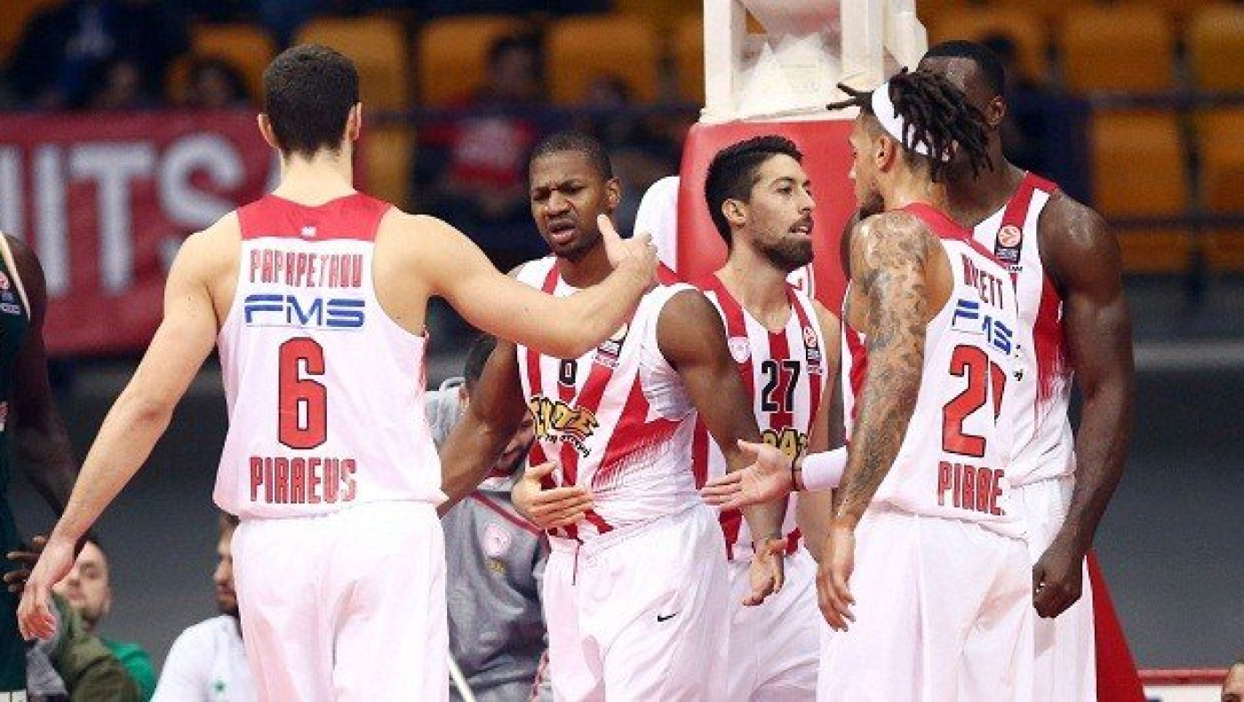 Καθάρισε στο δεύτερο ο Ολυμπιακός, νέο διπλό η Τσεντεβίτα 