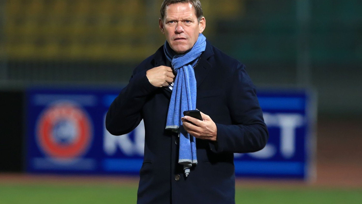 Στηρίζουν το 3ετές πλάνο, ελέγχουν την εφαρμογή του…