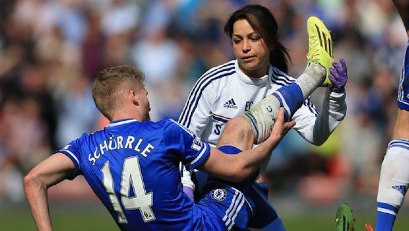 Επιστρέφει στους πάγκους η Καρνέιρο