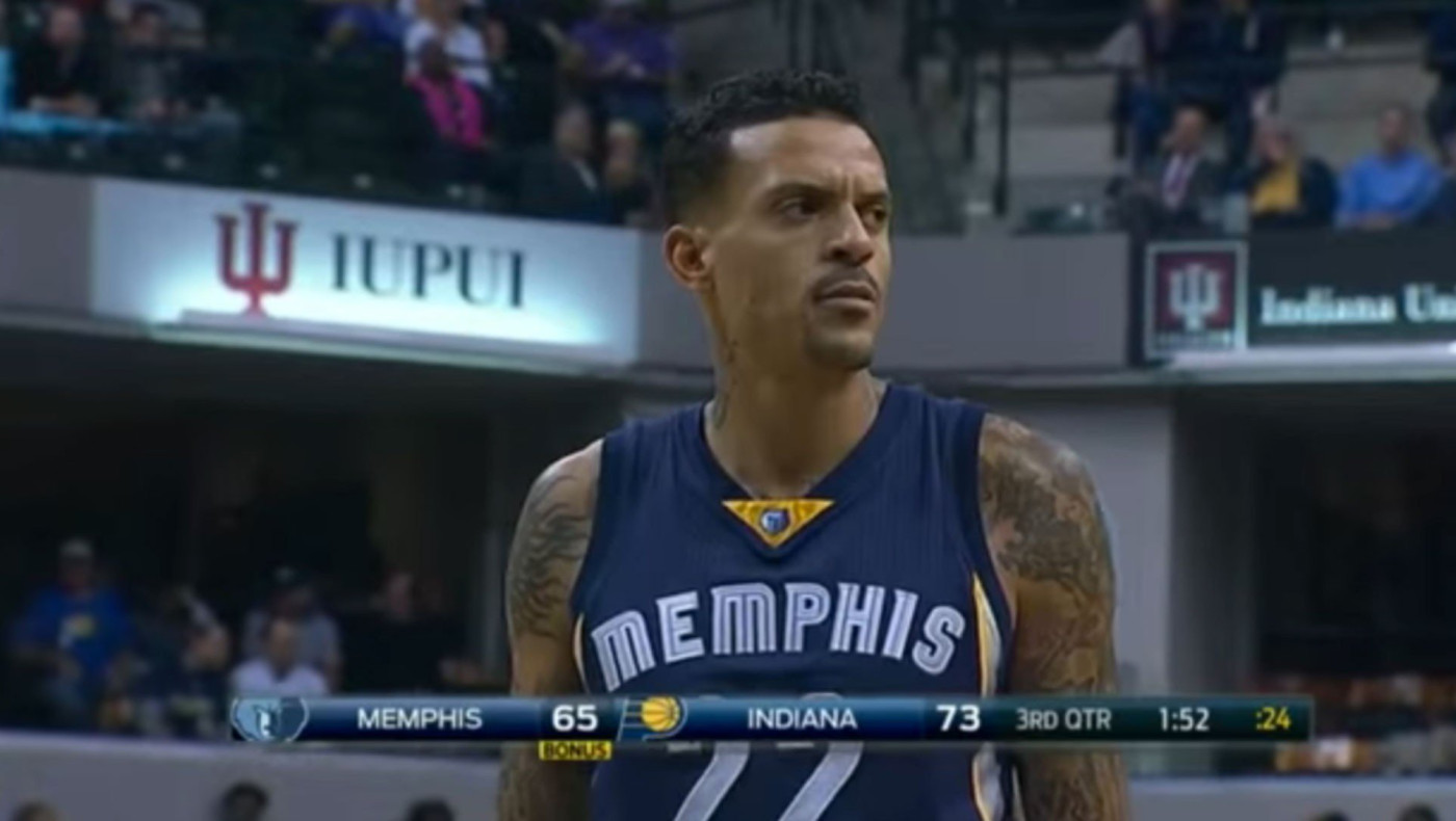 Τρελό «πικάρισμα» στον Μπαρνς! (vid)