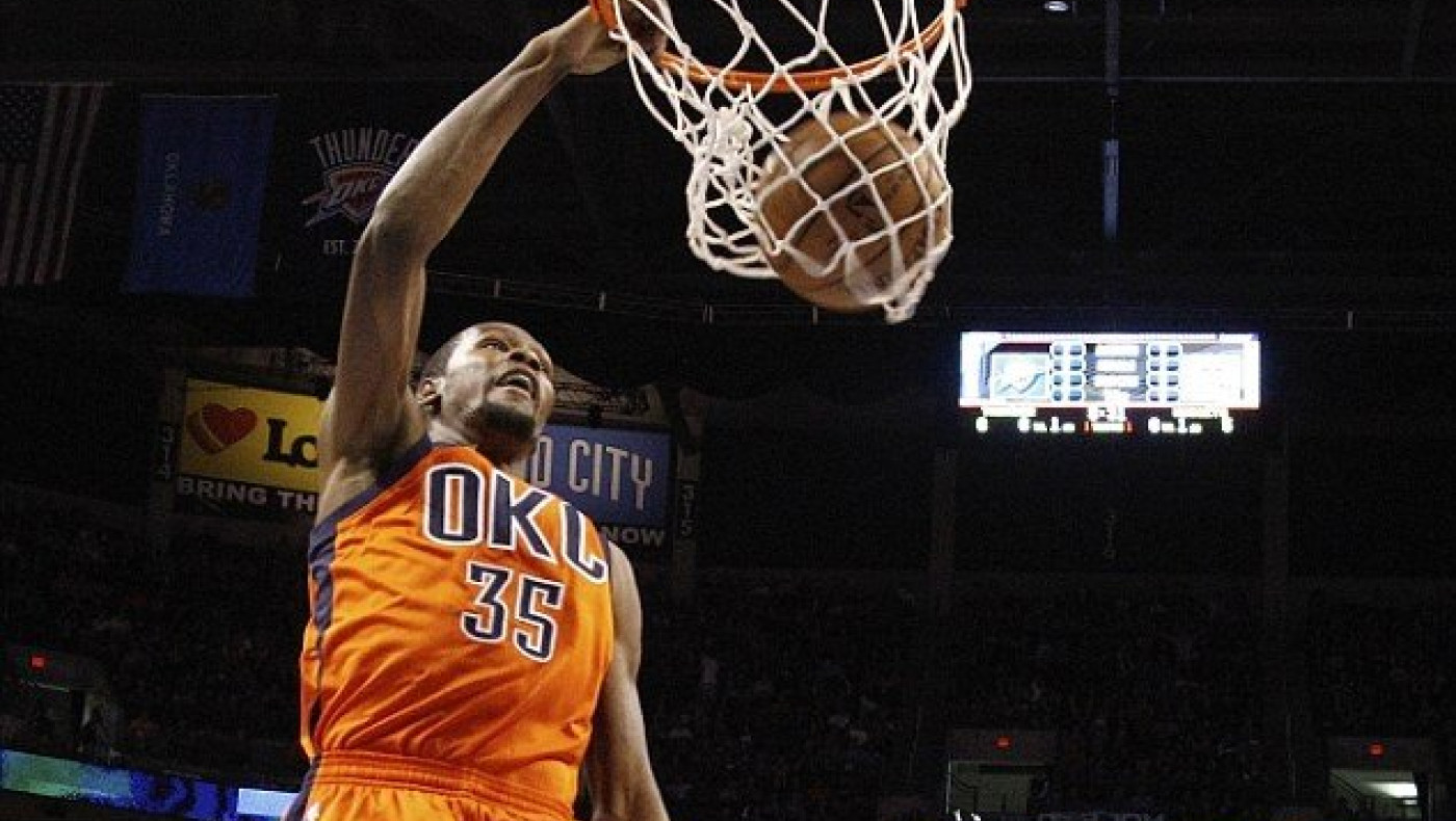 Σκοράρει και χωρίς παπούτσι ο Ντουράντ! (vid)