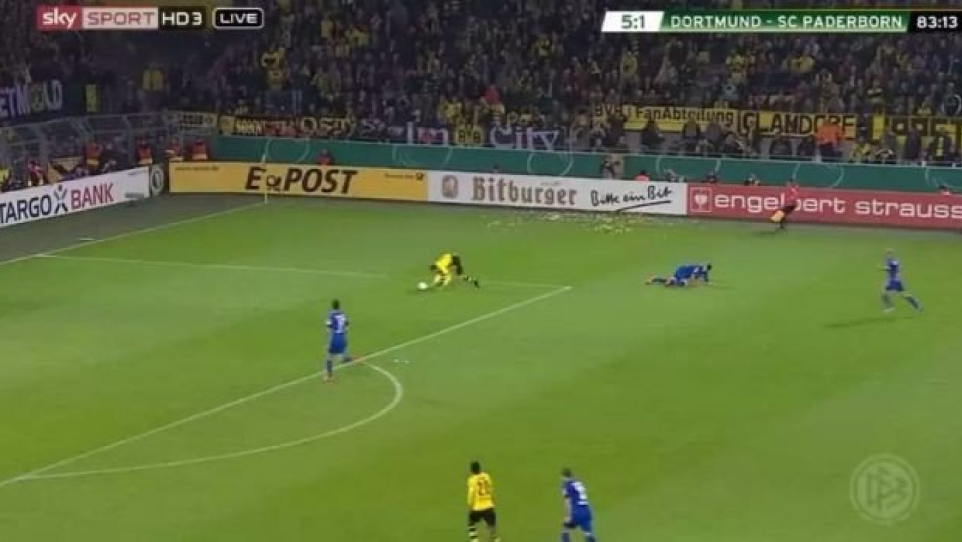 Ο Γιανουζάι ΔΕΝ βουτάει όπως όλοι! (Vid)