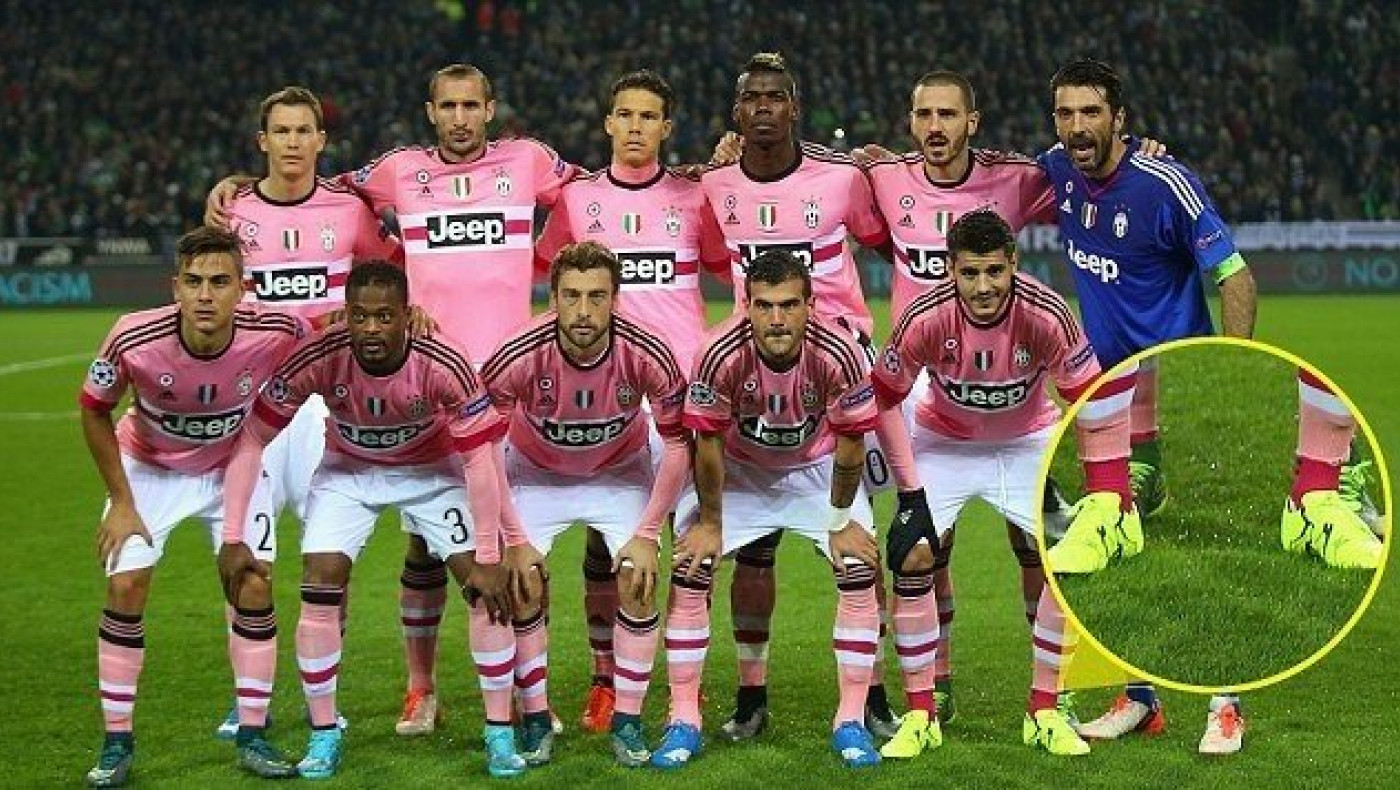 Κράξιμο σε Μοράτα για... τις κάλτσες (pic)