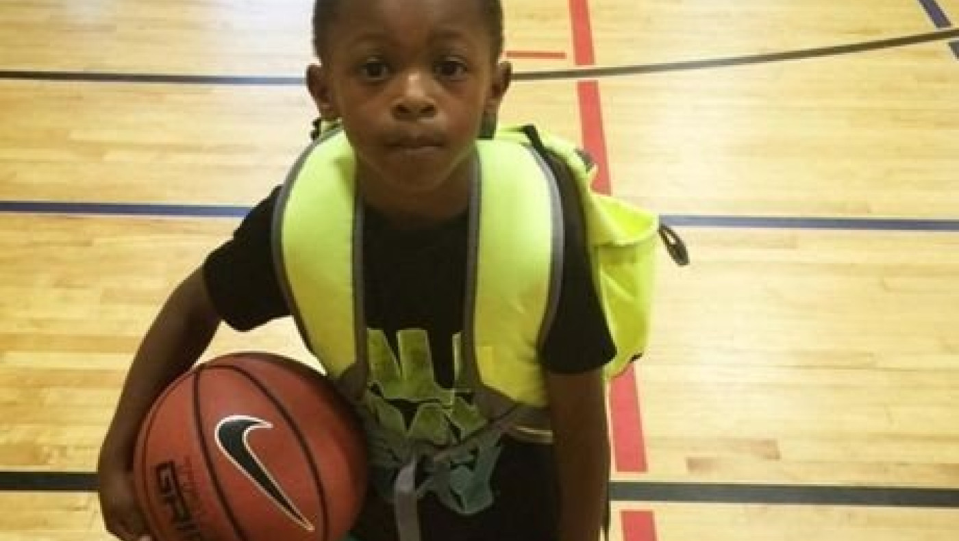 Ο μικρός Τζόρνταν κάνει «παπάδες» (vid)