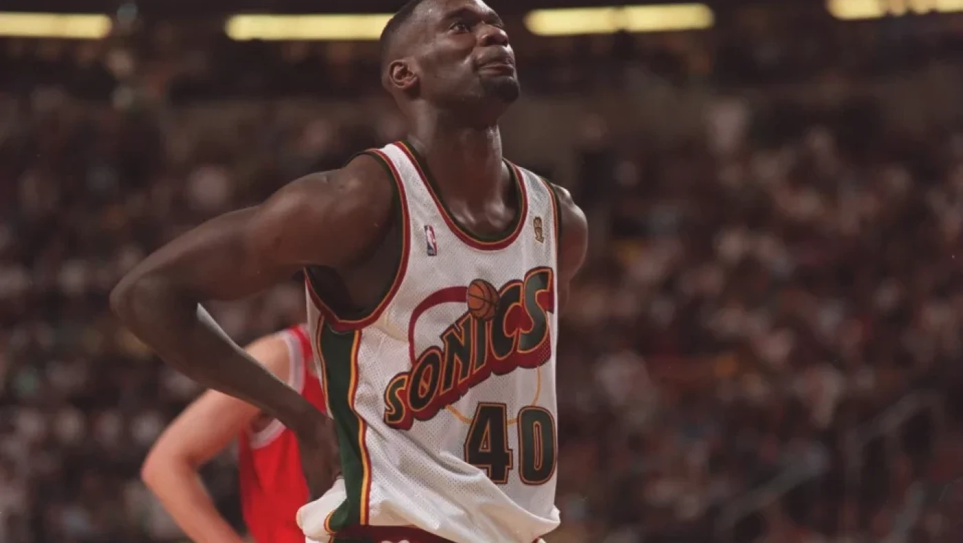 Μπελάδες για τον Σον Κεμπ: Αντάλλαξε πυροβολισμούς σε mall της Τακόμα