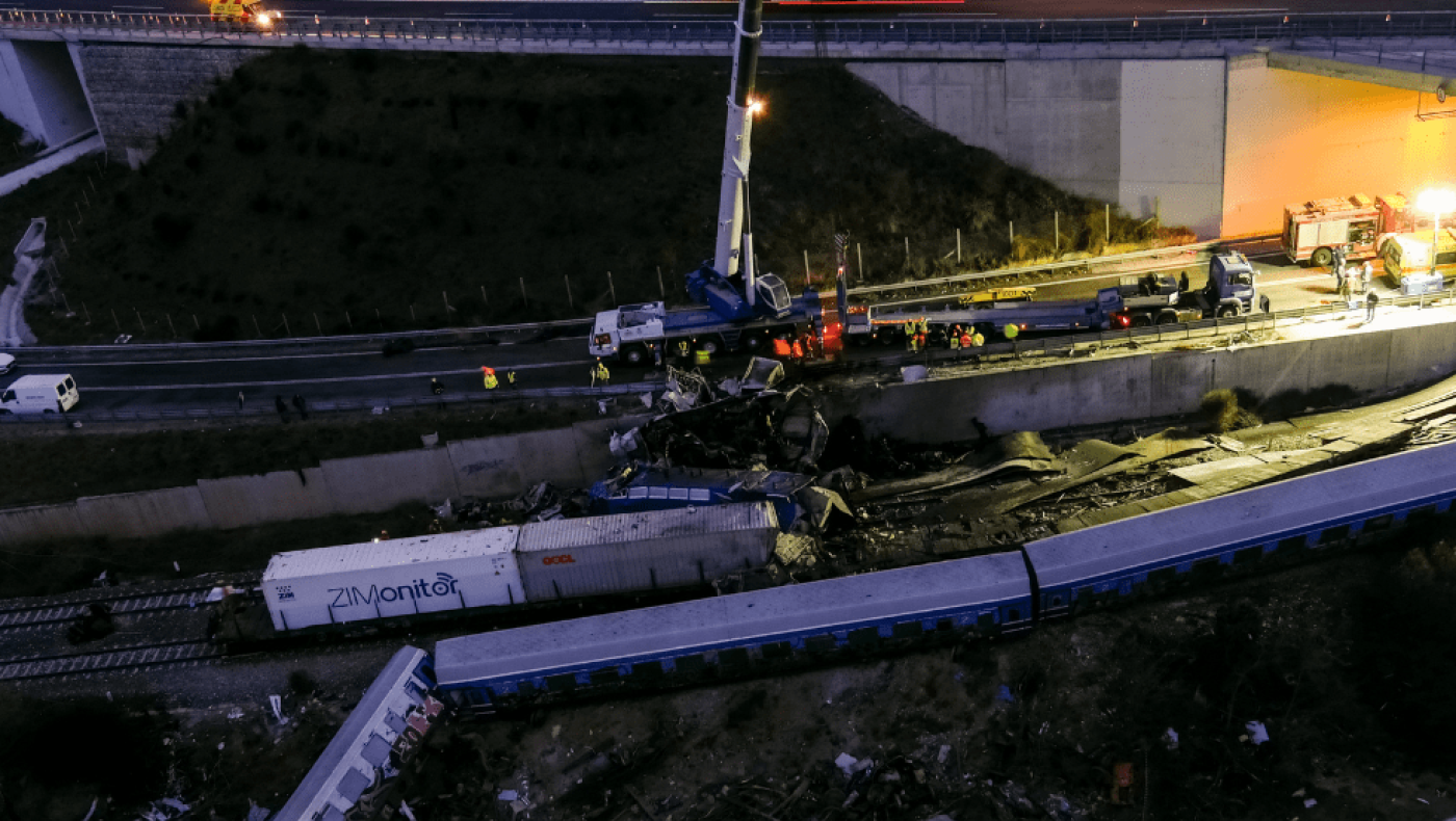 Απίστευτο: Διόρθωσαν με σβηστικό την ώρα αναχώρησης των σταθμαρχών!