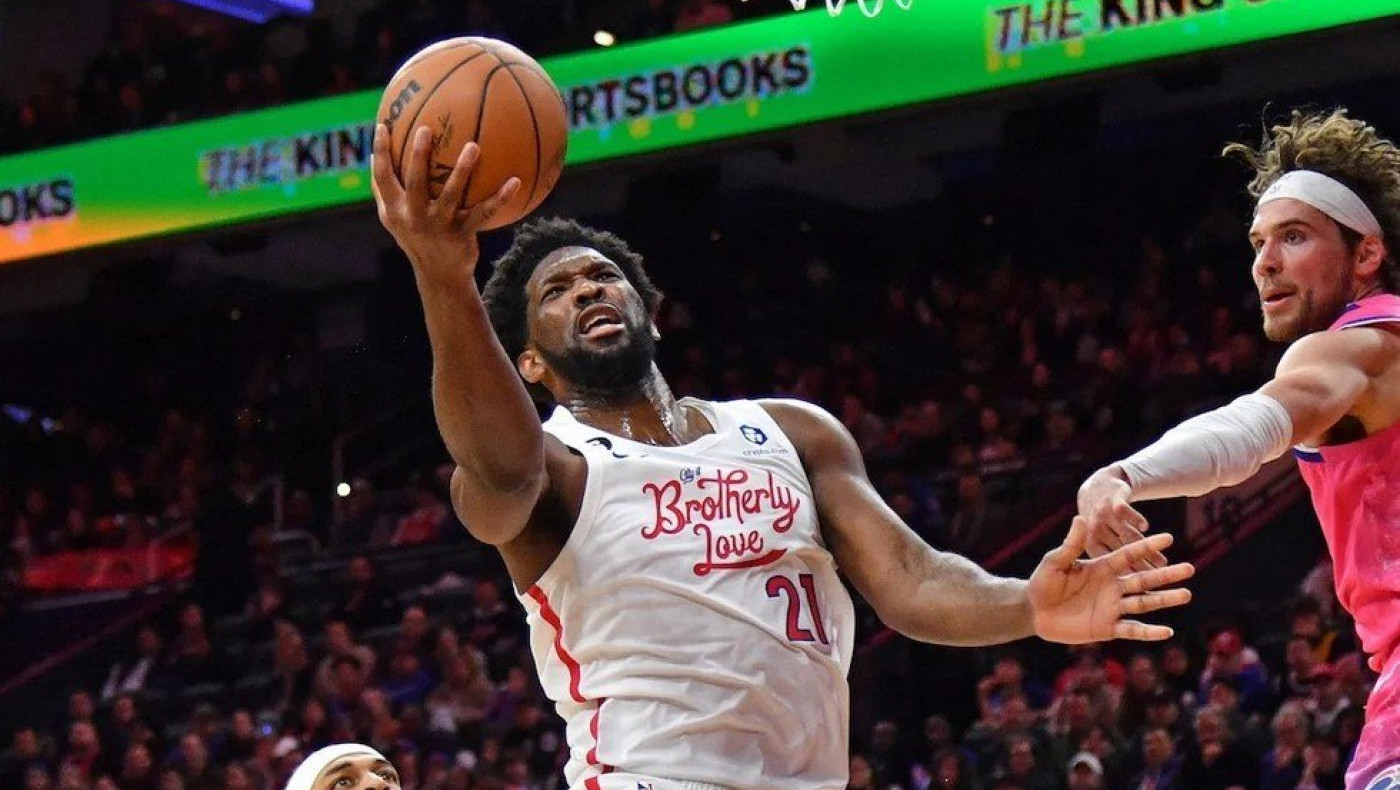 Εμπίντ και Χάρντεν δείχνουν τα δόντια τους ενόψει των play off του ΝΒΑ