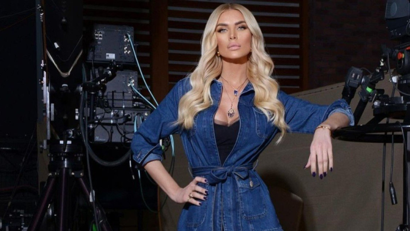 Κατερίνα Καινούργιου: «Όχι ρε γελοίε, δεν λιώνω εύκολα» απάντησε σε σχόλιο στο Twitter