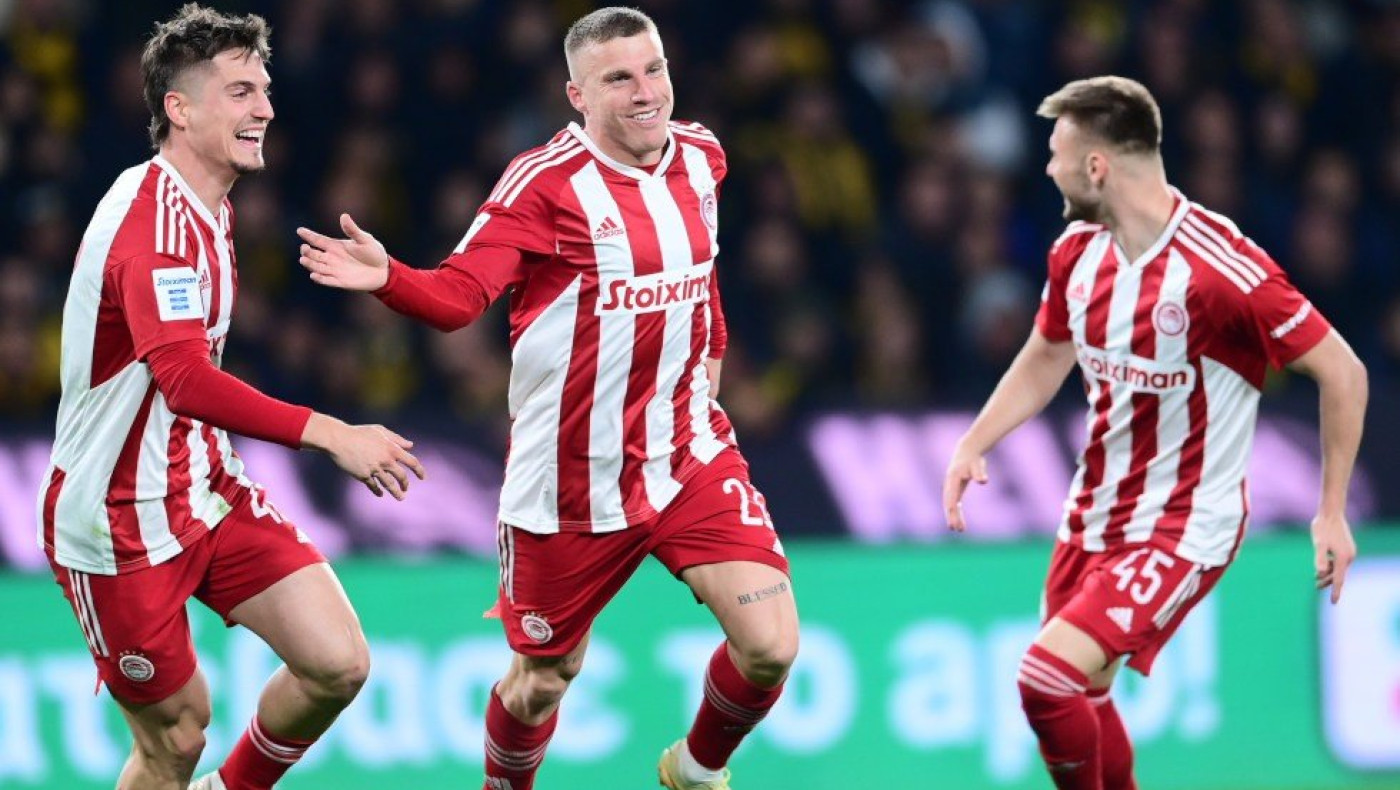 Ο Ολυμπιακός γκρέμισε την ΑΕΚ από την κορυφή... και έβαλε τέλος στο αήττητο της OPAP Arena