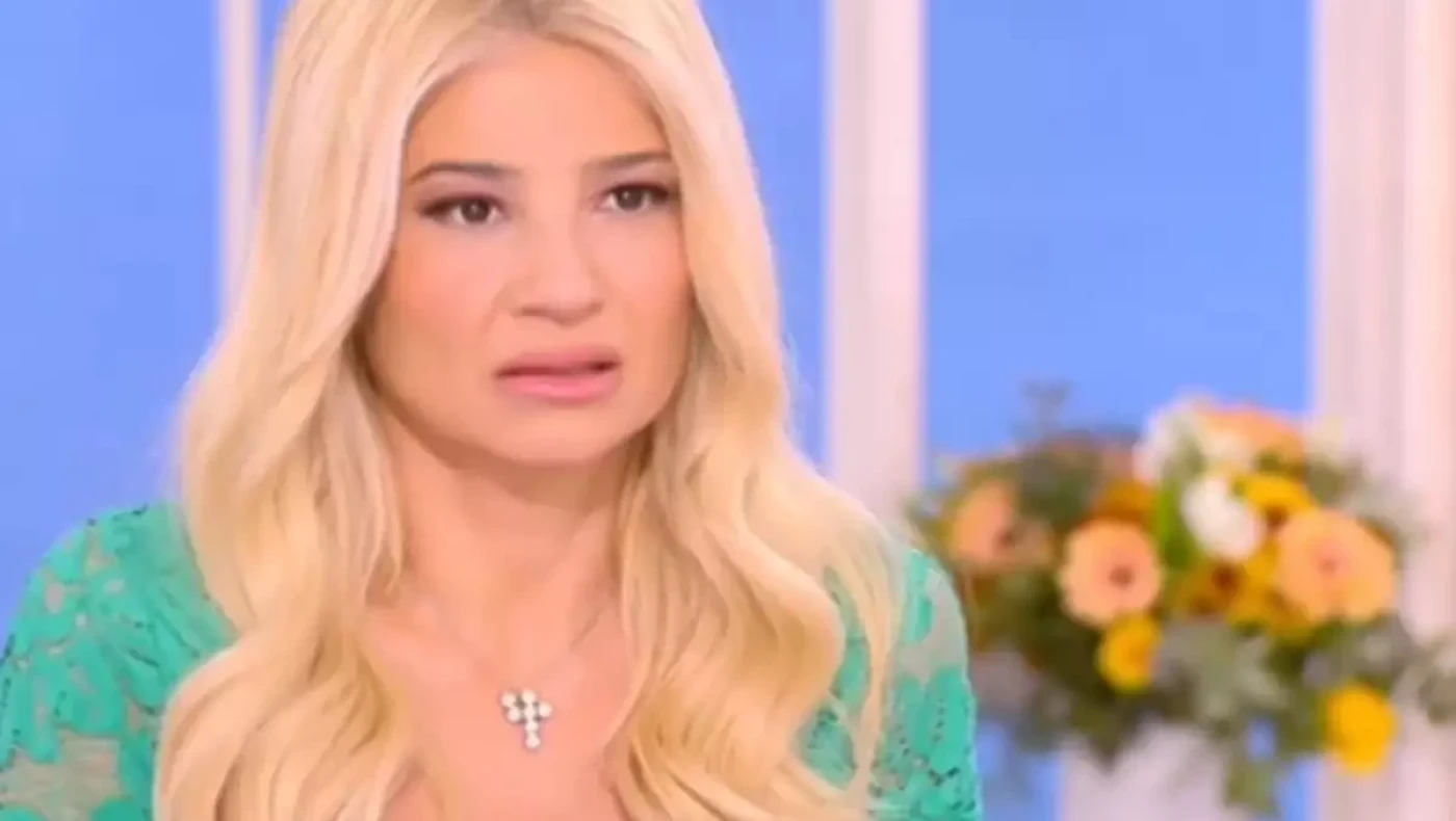 H απάντηση της Φαίη Σκορδά στον Μάρκο Σεφερλή: «Είχα αναπάντητη στις 4 τα χαράματα!»