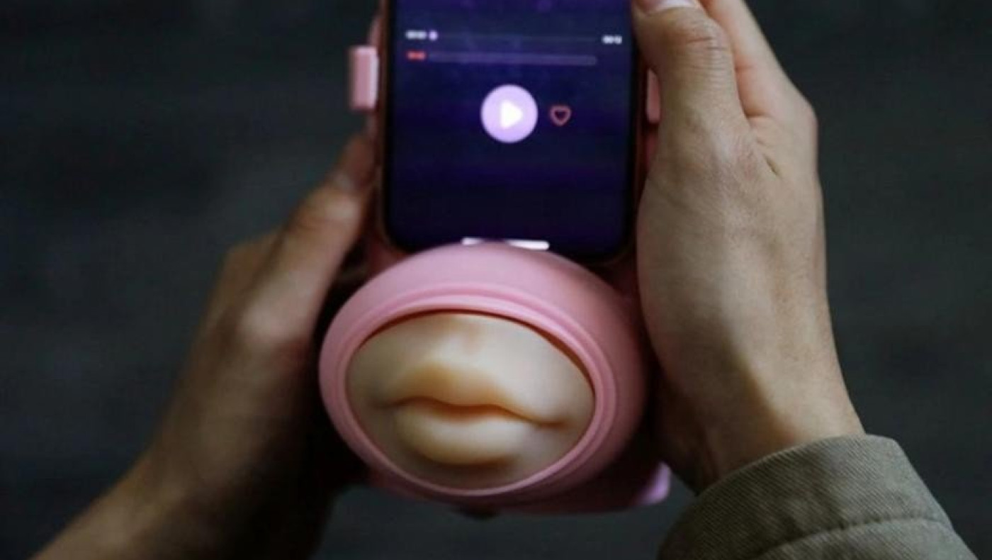 Κίνα: Συσκευή για φιλιά εξ αποστάσεως