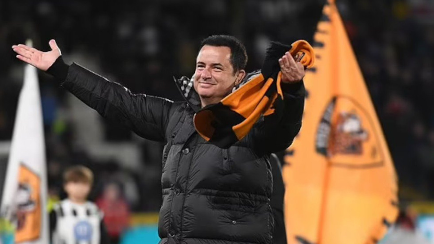 Ο Ατζούν μετά τη Χαλ θέλει να αγοράσει και άλλη ομάδα