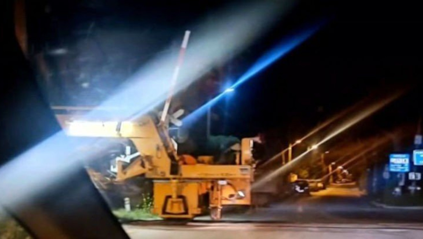 Star: «Το πρώτο τρένο που περνά από τα Τέμπη-Παρ’ ολίγον τραγωδία στις ράγες της Πάτρας»