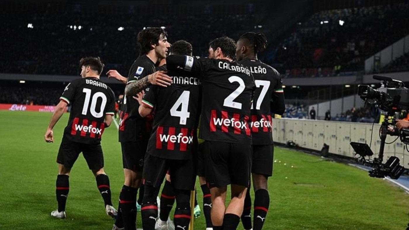 Η Μίλαν συνέτριψε με «τεσσάρα» τη Νάπολι