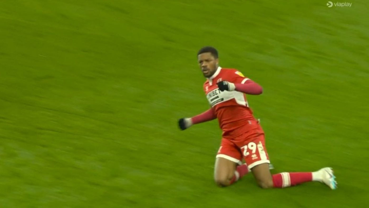 Μίντλεσμπρο: Ήττα από την Μπέρνλι που σφράγισε την άνοδο, με γκολ του Άκπομ