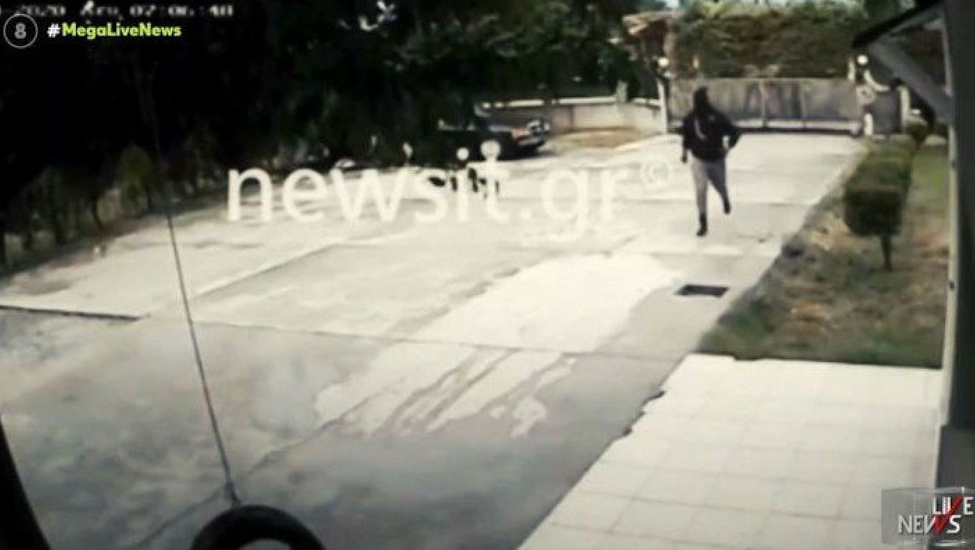 Θεσσαλονίκη-Βίντεο ντοκουμέντο: Ληστές «ξήλωσαν» χρηματοκιβώτιο με 247.000 ευρώ και έφυγαν ανενόχλητοι