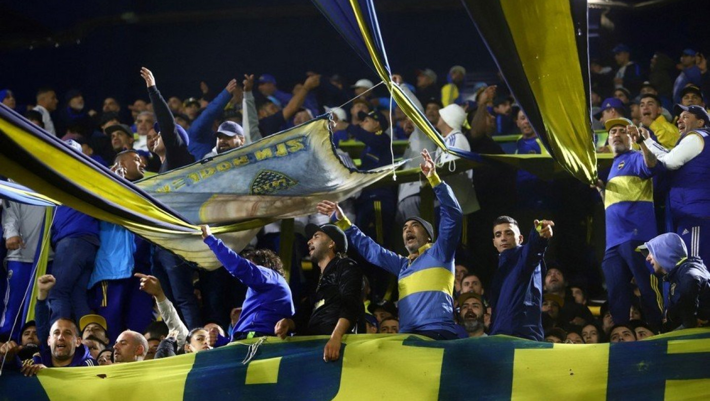 Τρελάθηκε και ο σκύλος στο «Μπομπονέρα»: Επικό βίντεο από τους οργανωμένους της Μπόκα