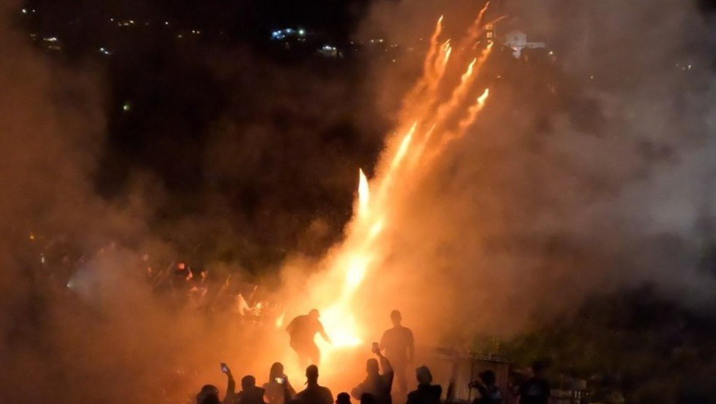 Χίος: Τηλεοπτικά δίκτυα από όλο τον κόσμο για τον ρουκετοπόλεμο στο Βροντάδο - Εντυπωσιακές εικόνες