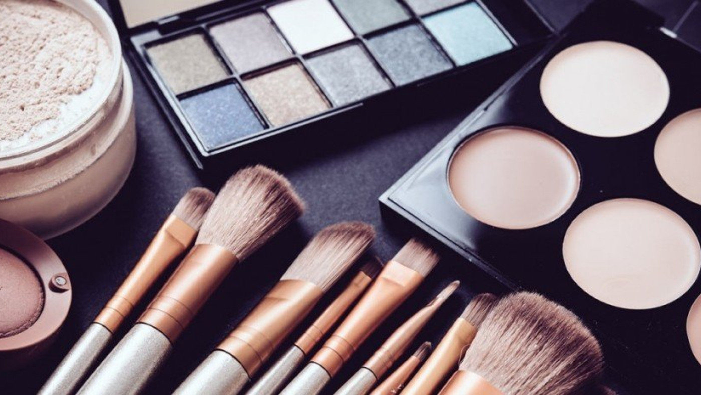 Απίστευτα τα ποσά που δίνουν οι Γερμανοί υπουργοί για... μακιγιάζ και κομμώσεις