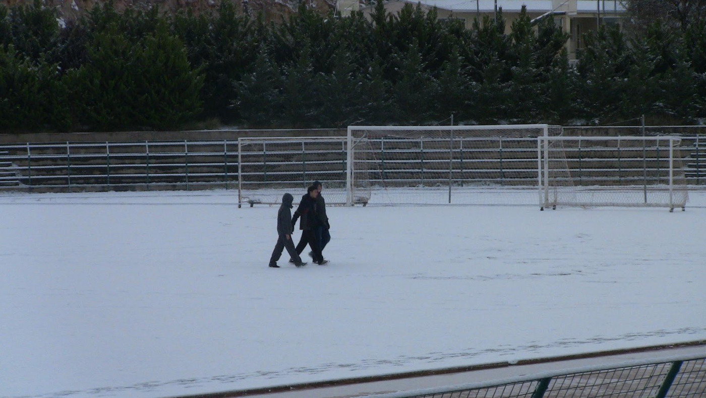 Ποδόσφαιρο σε πίστα για σκι ! (video)