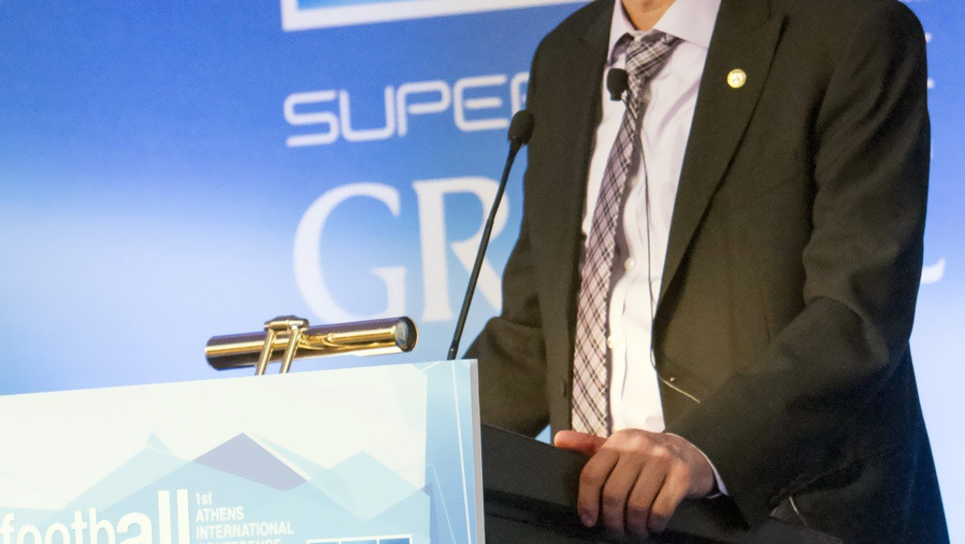 Αναπόφευκτη  η έξοδος  Μποροβήλου      