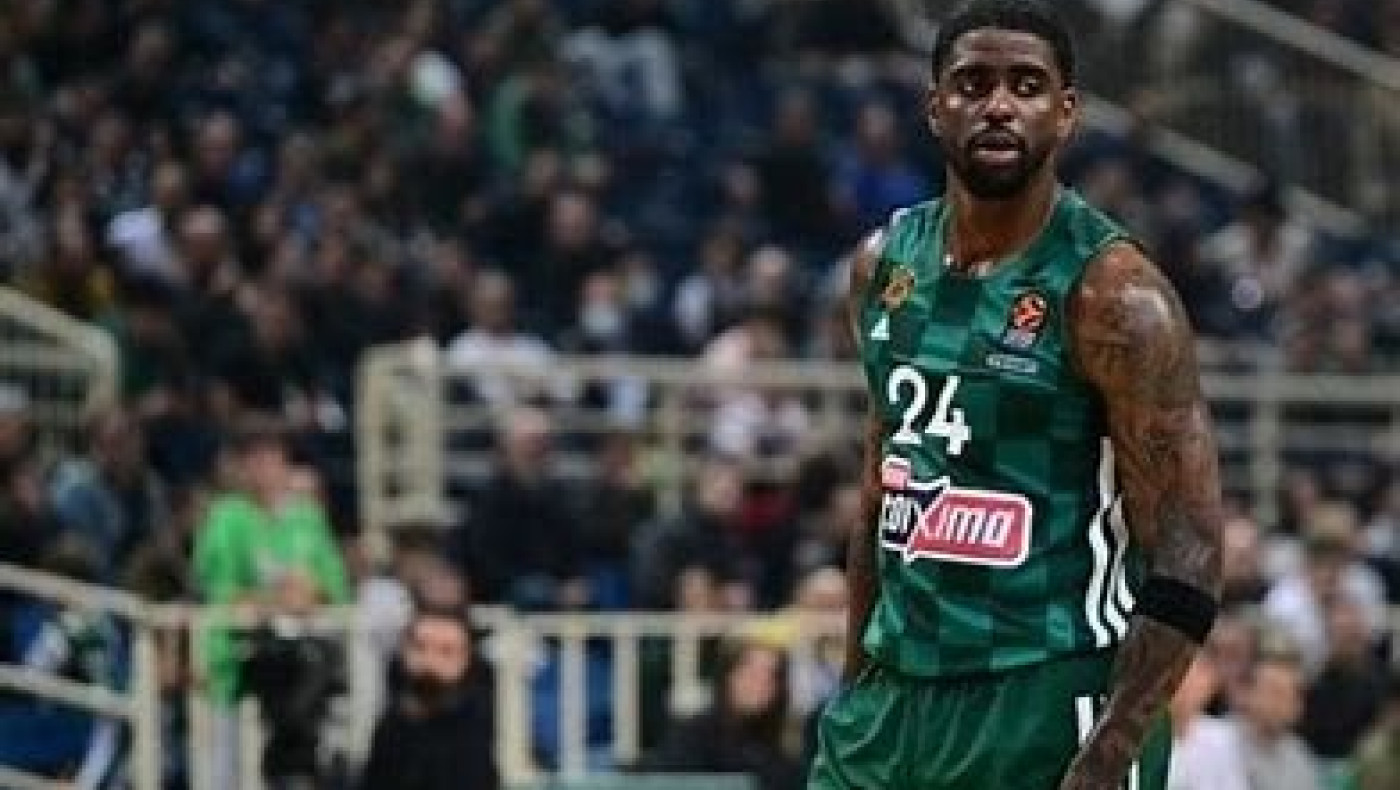 «Καρφιά» Μπέικον για Παναθηναϊκό: «Οι διαφωνίες είναι εντάξει, η ασέβεια όχι»