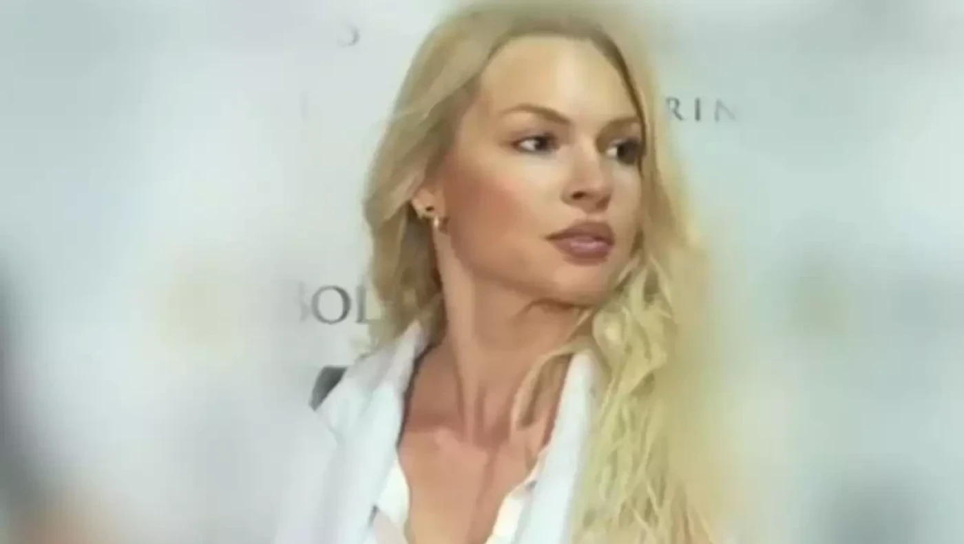 Βίκη Κάβουρα: Ενοχλημένη με ερώτηση για την προσωπική της ζωή