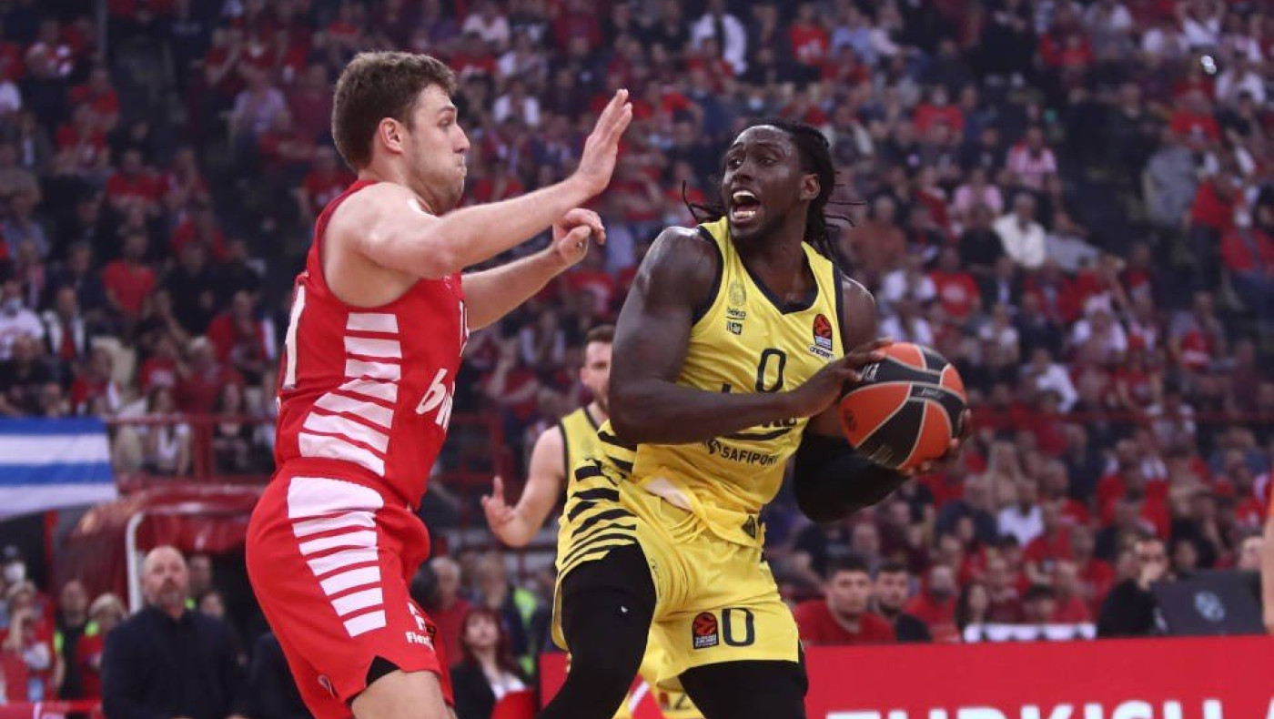 Euroleague: Μπρέικ της Φενέρ, νίκησε τον Ολυμπιακό στο ΣΕΦ