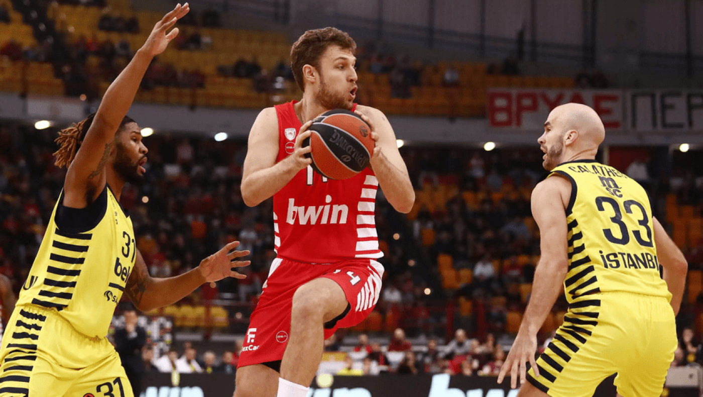 «Η σπυριάρα»: Ολυμπιακός και «Μπάρτσα» κάνουν το 2-0…