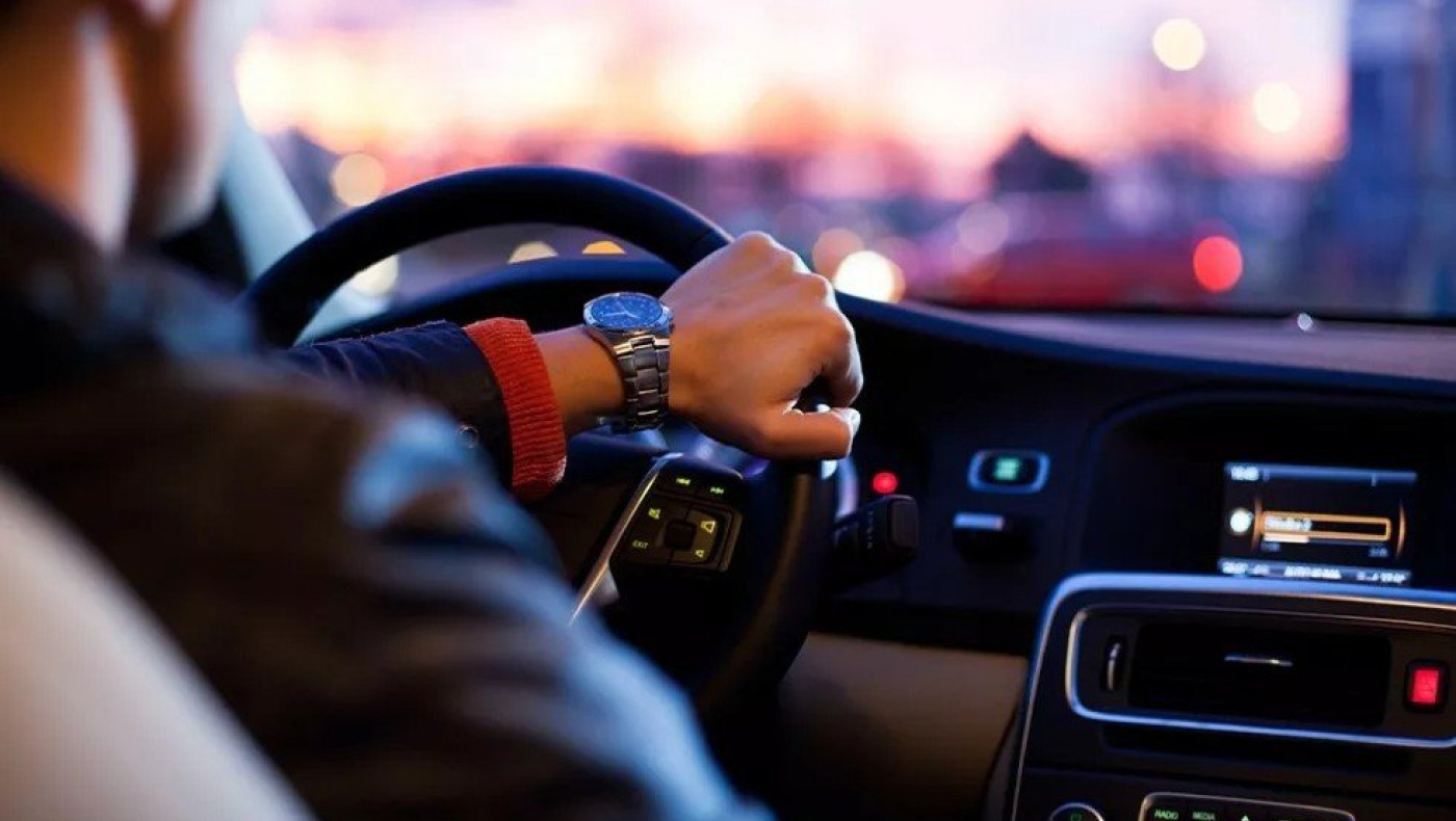 Αυτή η συνήθεια στο αυτοκίνητο κοστίζει 1.500 ευρώ