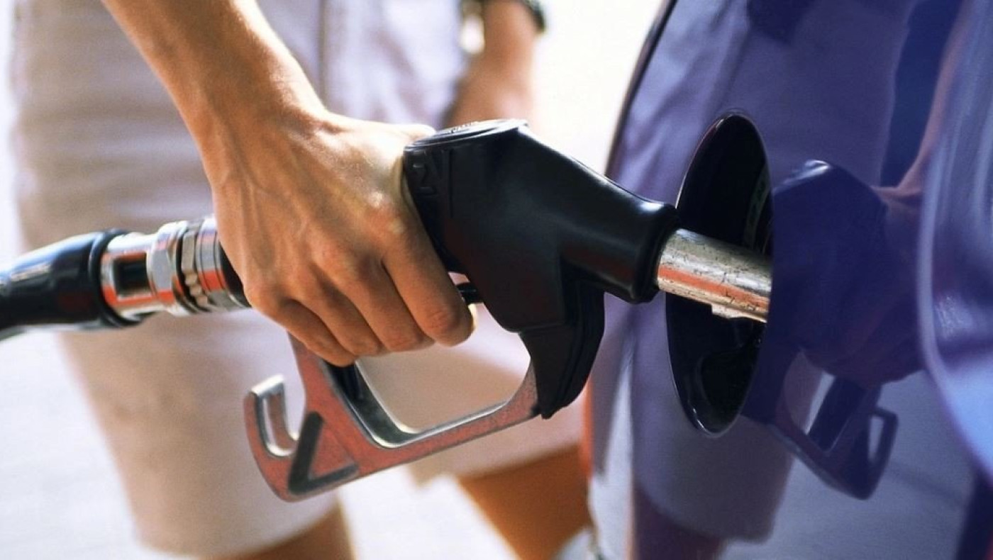 Πώς να καταναλώνετε λιγότερη βενζίνη - Τα tips στην οδήγηση που βοηθούν