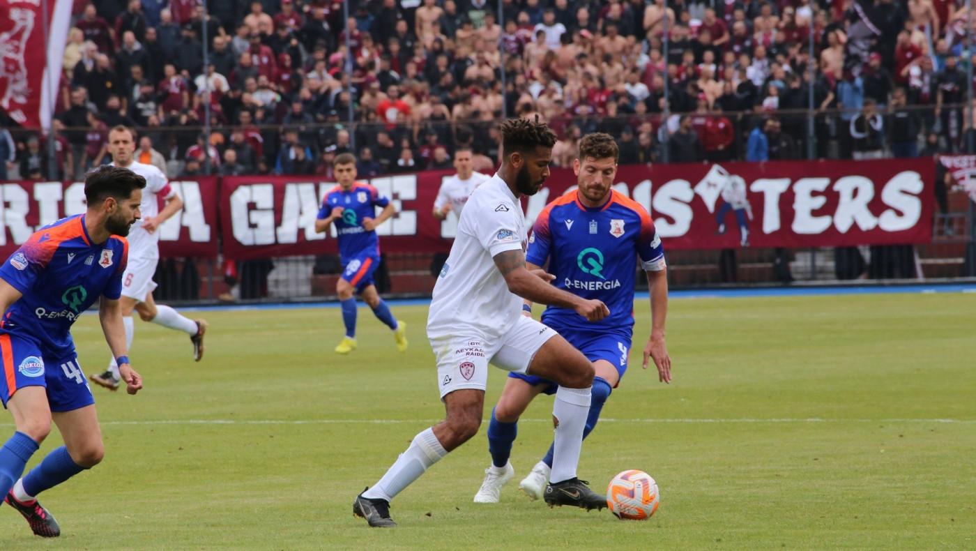 «Λευκή» ισοπαλία στο «Αλκαζάρ» - Ακόμη πιο κοντά στην άνοδο ο Πανσερραϊκός