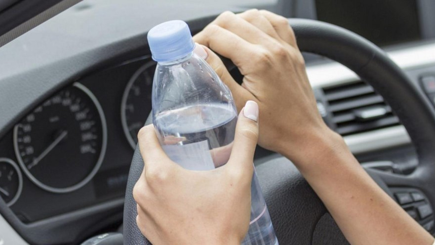 Πίνεις νερό στο αυτοκίνητο; Αυτό είναι το πρόστιμο που σε περιμένει