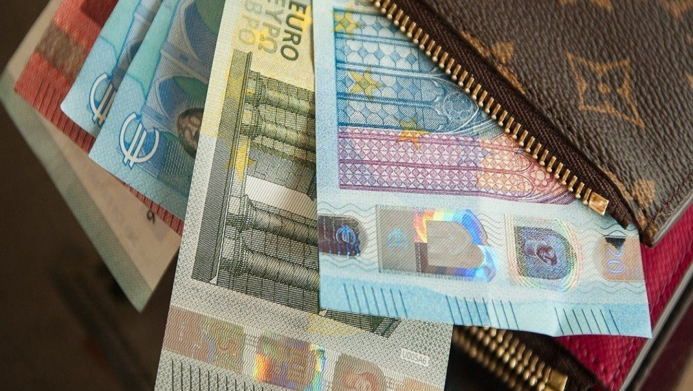 Καταγγελία: Λιποθύμησε στην Αριστοτέλους και του έκλεψαν το πορτοφόλι!