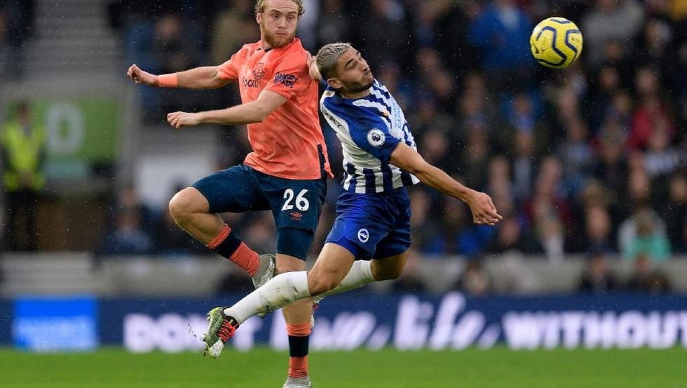 «Στο ένα Metro»: Με… φαγουρίζει μια μπόμπα στο Μπράιτον - Έβερτον