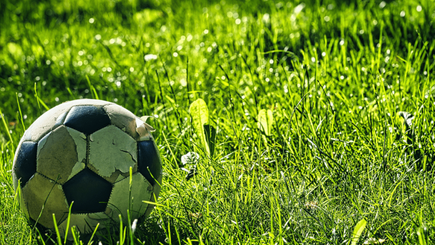 Οι νεαροί ψηφοφόροι, η αγωνία των κομμάτων και οι προδομένοι φίλαθλοι