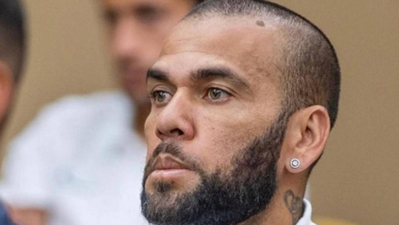 Η καταγγελία για τον Ντάνι Άλβες: «Με άρπαξε από τα ρούχα και άρχισε να με χτυπάει»