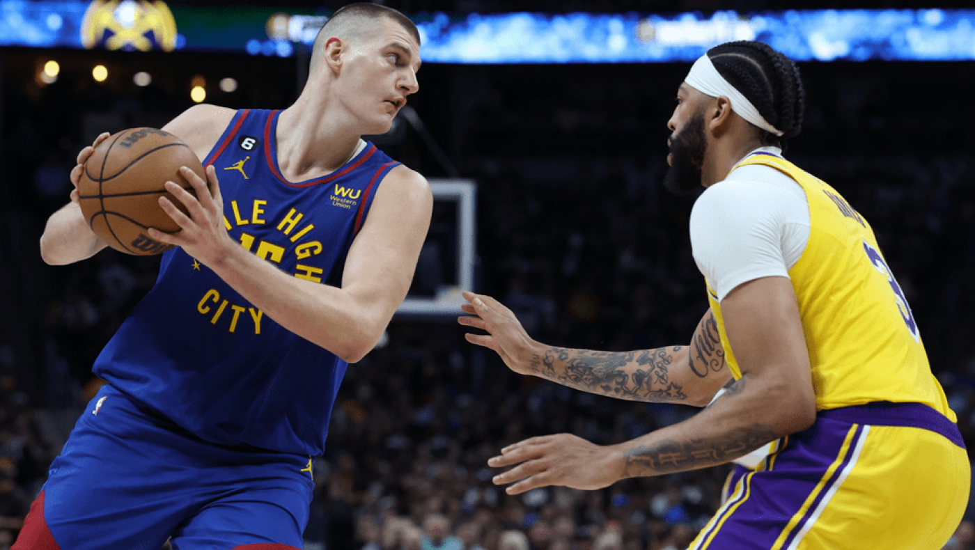 Μυθική κόντρα Γιόκιτς-Ντέιβις και 1-0 οι Νάγκετς